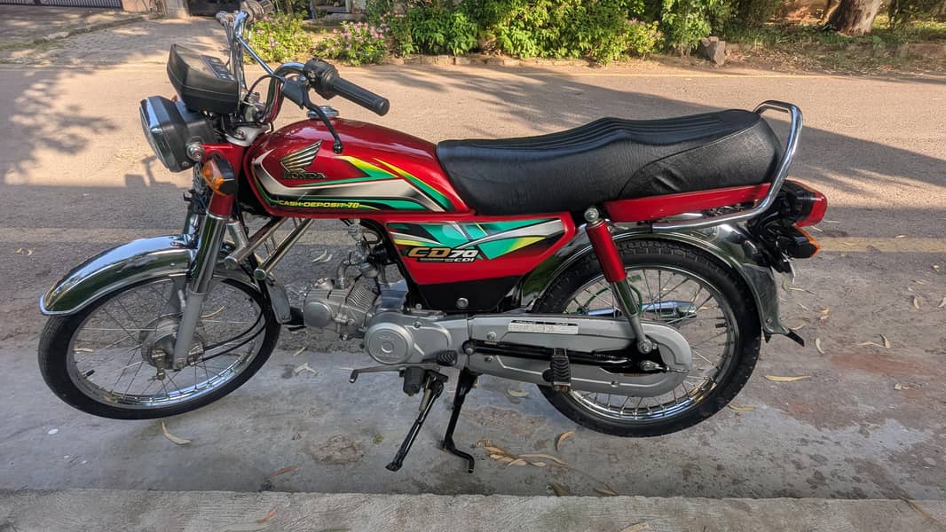 Honda CD70 10
