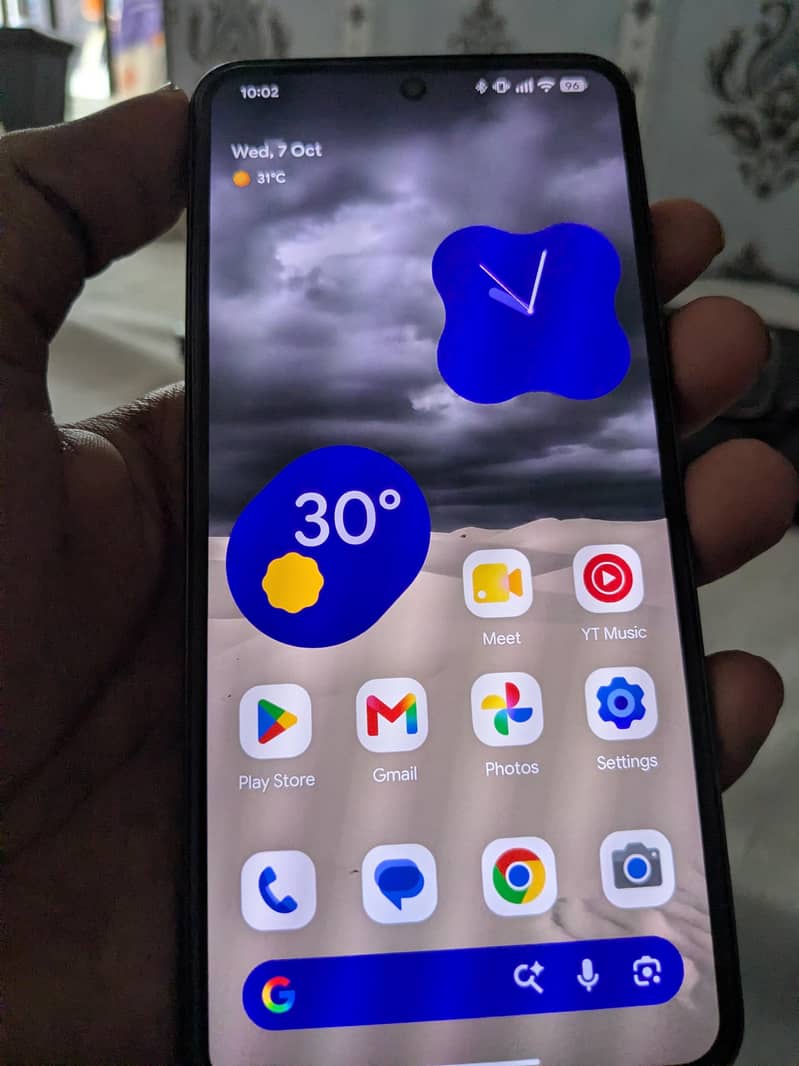 Google Pixel 8 1