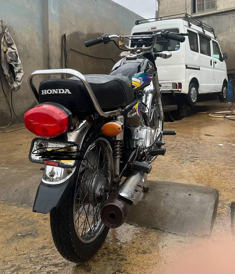 unique 125 5