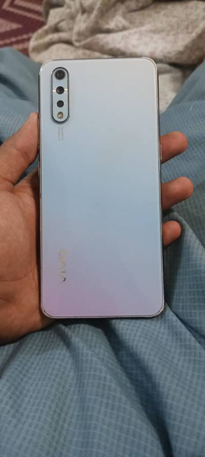 Vivo S1