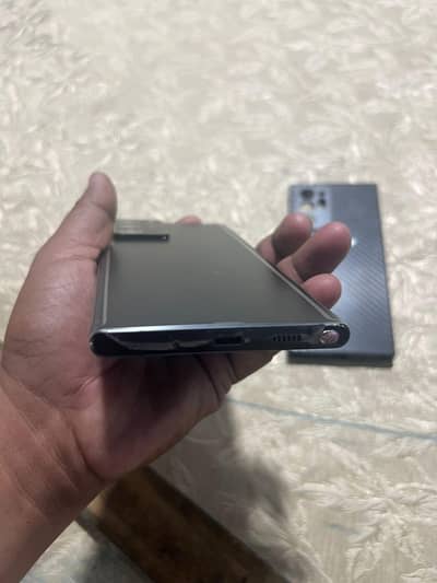 Note 20 Ultra with box