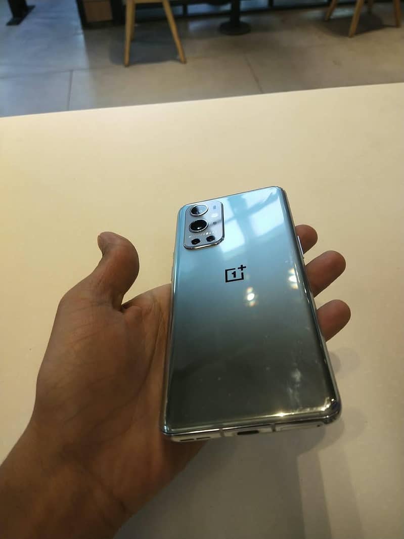 One Plus 9 Pro 12/256 3