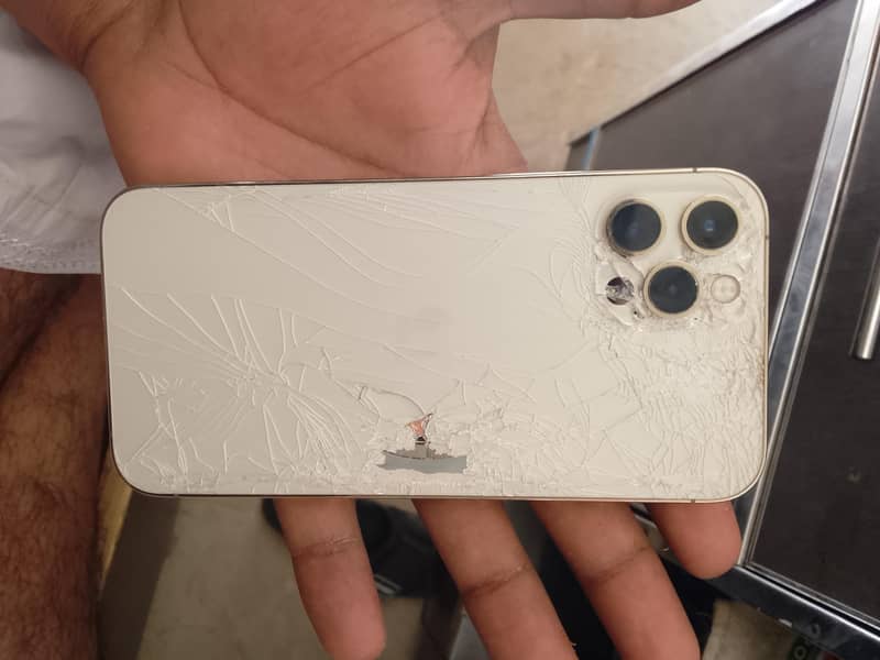 Apple iPhone 12 Pro 6