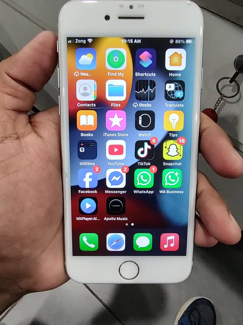 Apple iPhone 7 1