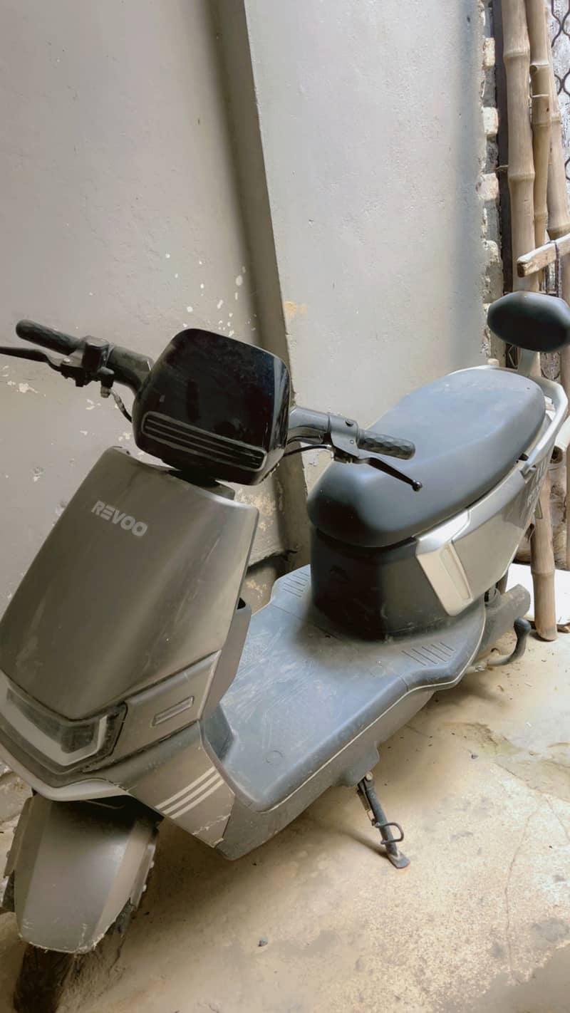 Revoo A 12 3