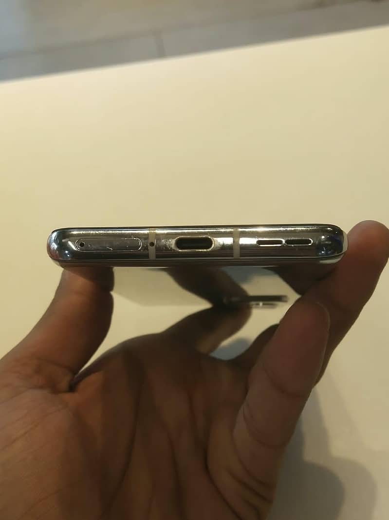 One Plus 9 Pro 3