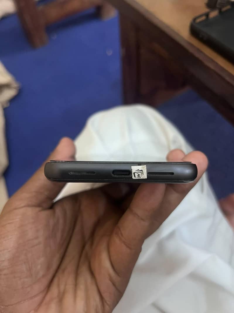 Google Pixel 8 2