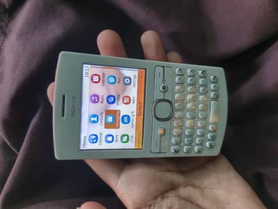 Nokia Asha 205 - QWERTY Keypad Phone | Good Condition