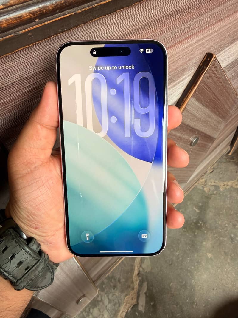 Apple iPhone 15 plus 1