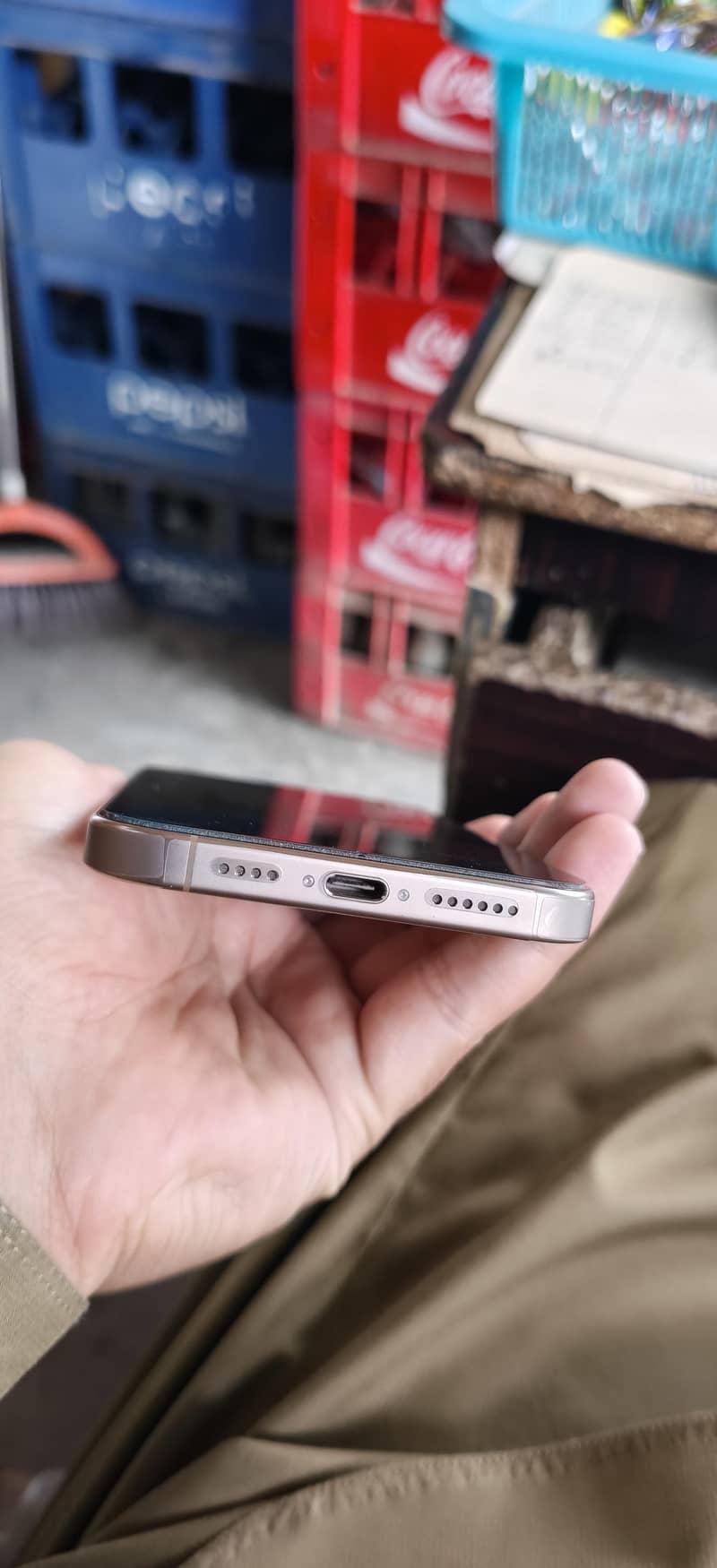 Apple iPhone 16 Pro Max 6