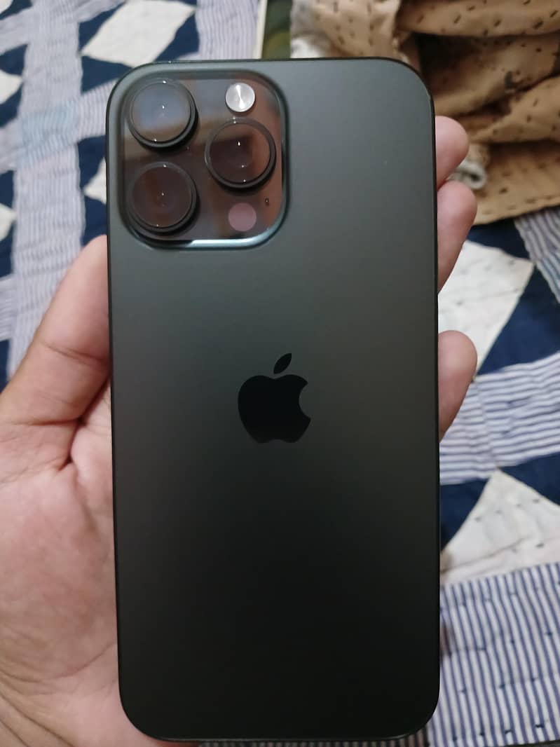 Apple iPhone 16 Pro Max 0