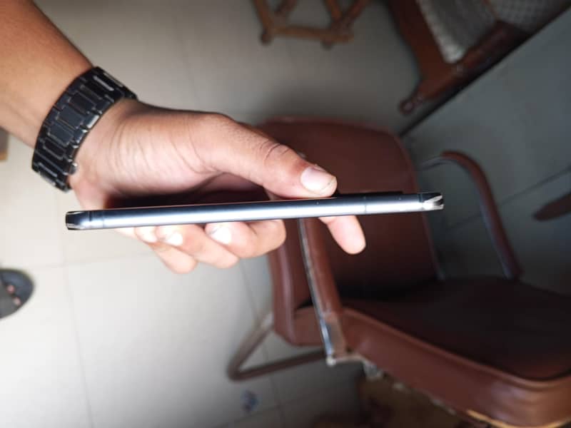 SAMSUNG S22 PLUS 4