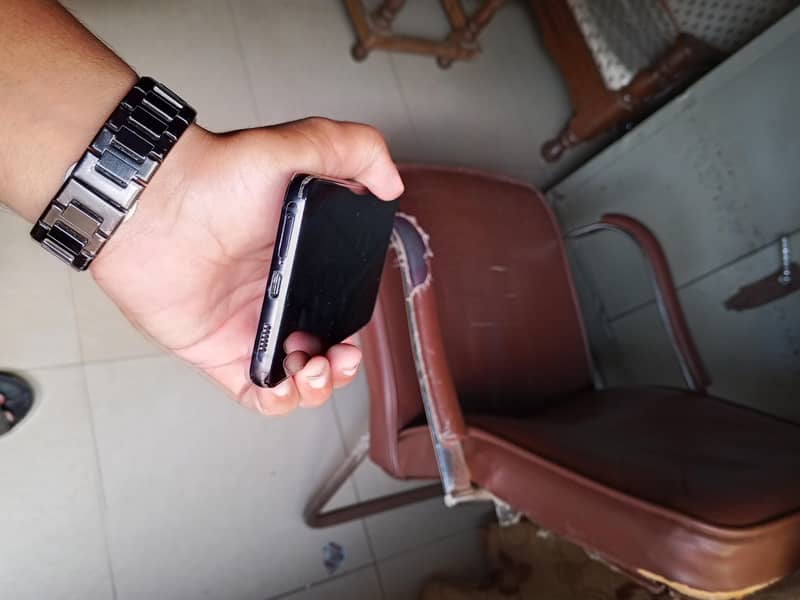 SAMSUNG S22 PLUS 5