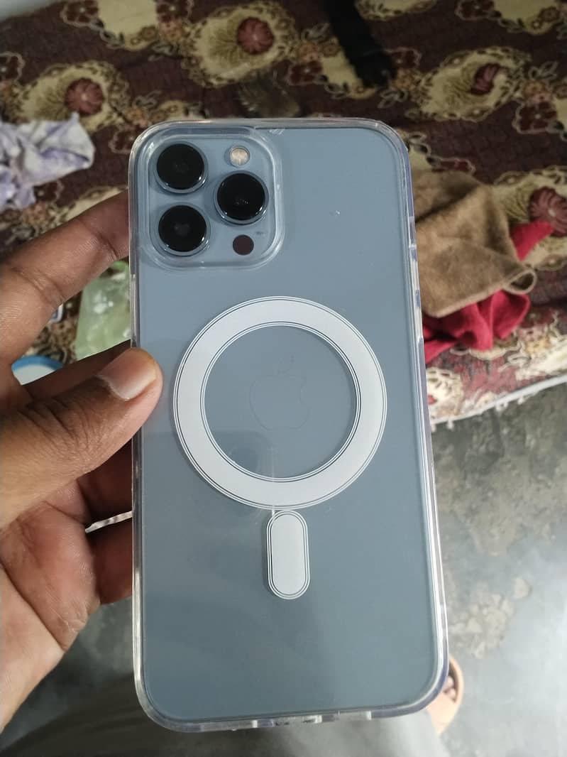 Apple iPhone 13 Pro Max 3