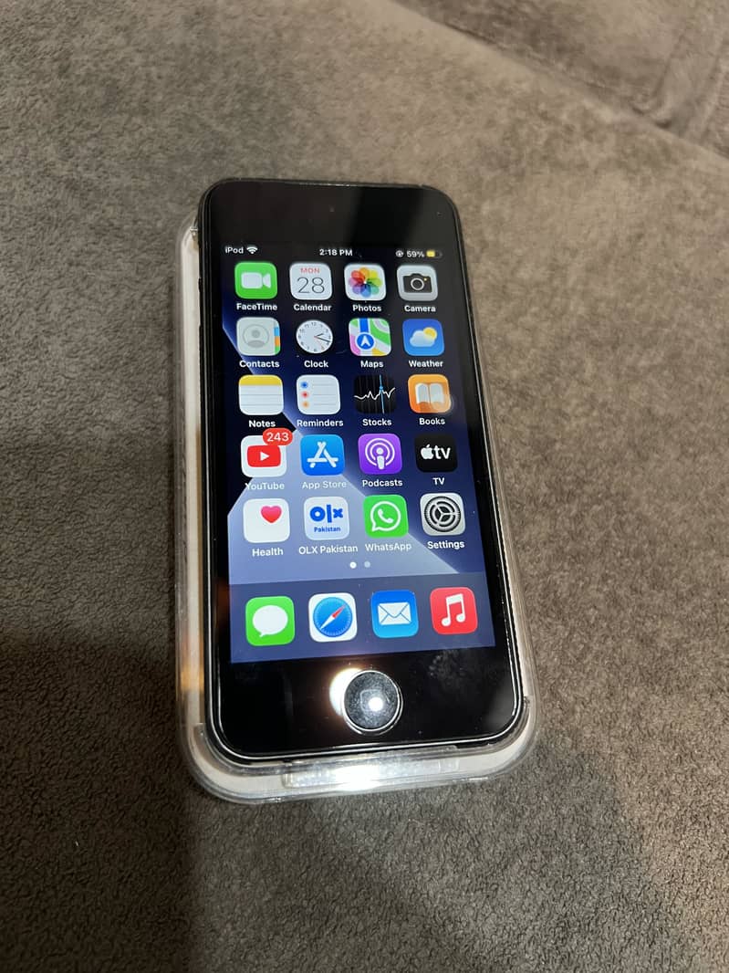 Apple iPod 7th generation 0