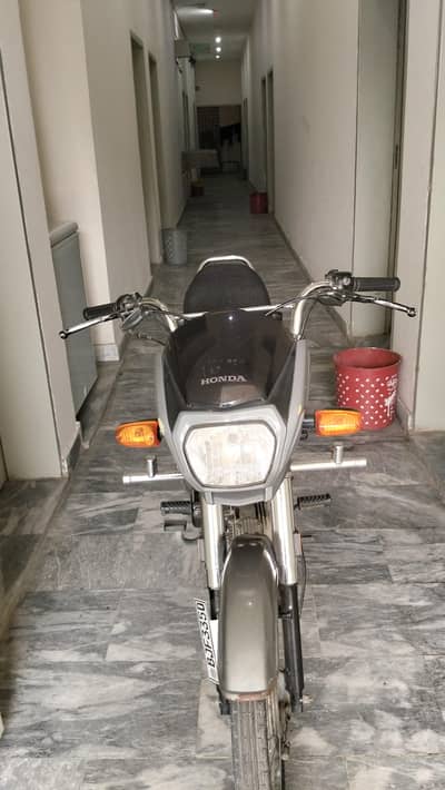 Honda cd 70/ Excellent condition/ well maintained/Ready to Ride