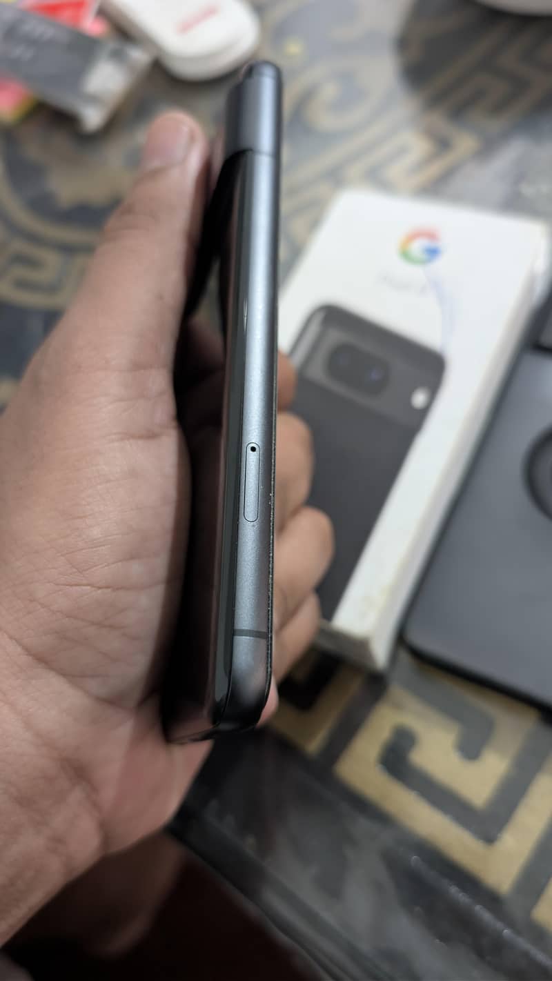 Google Pixel 8 2