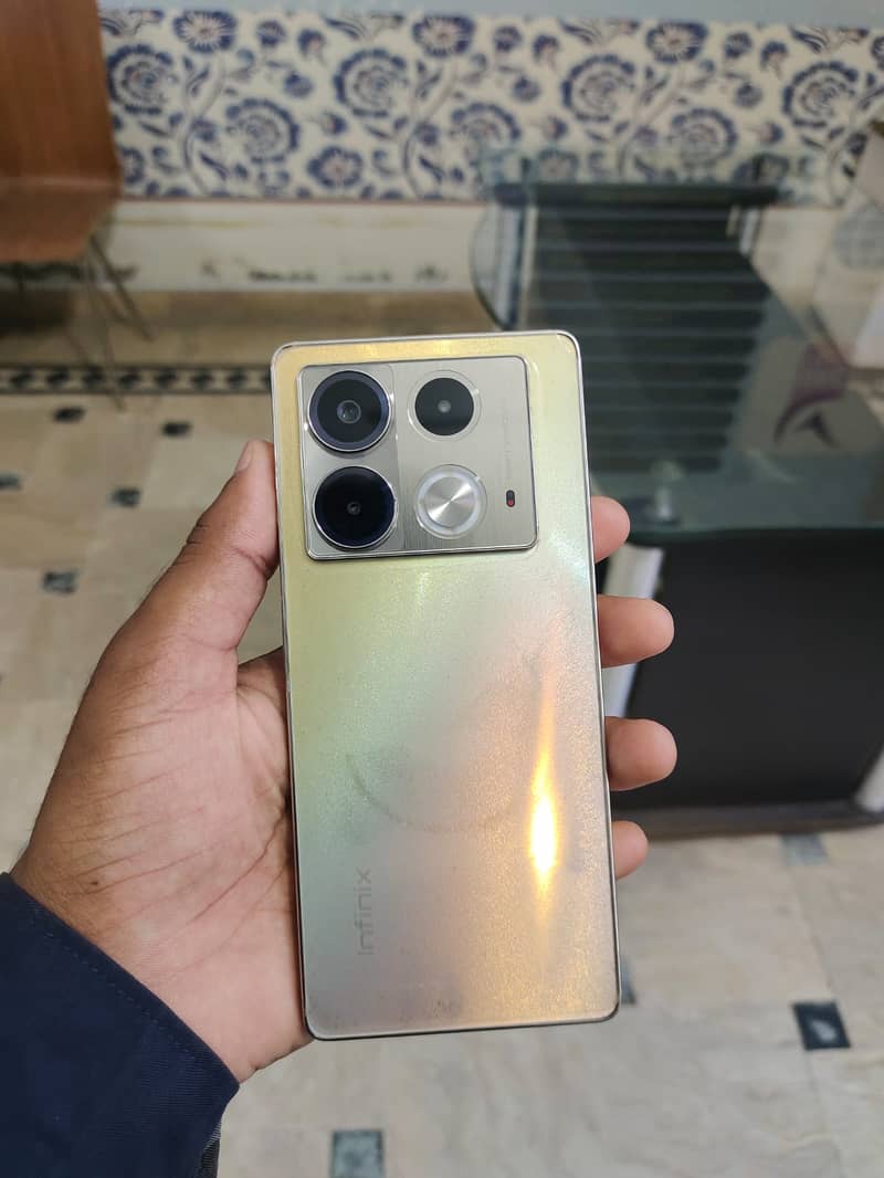 Infinix Note 40 1