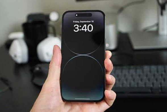 Apple iPhone 14 Pro Max 1