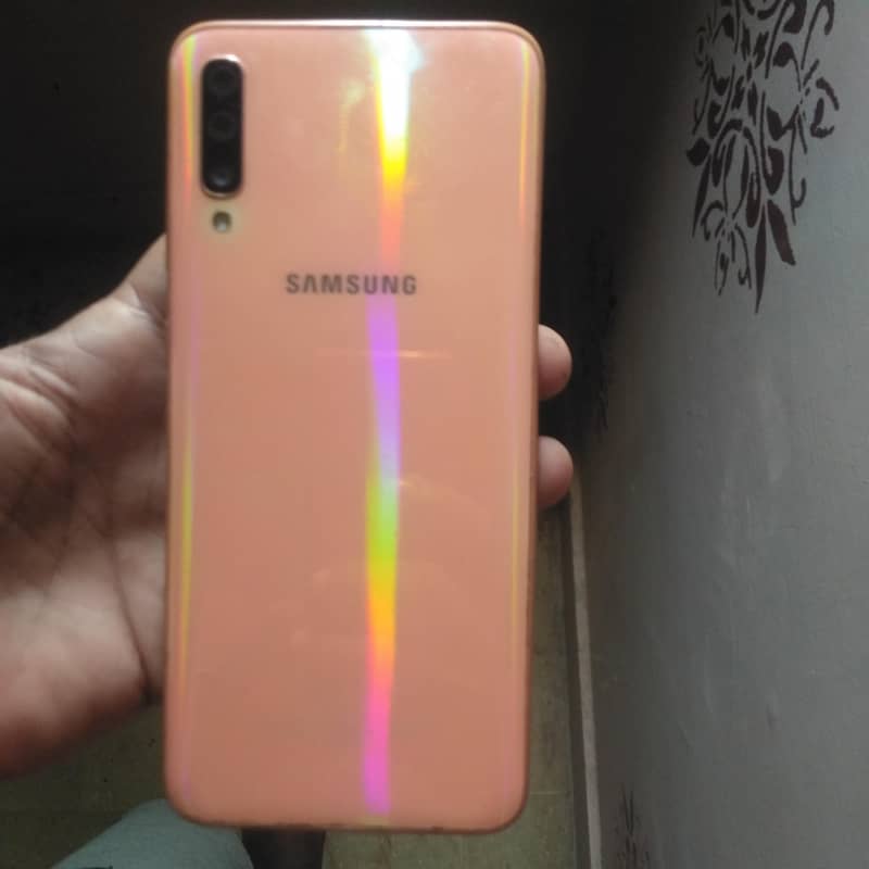 samsung A70 1