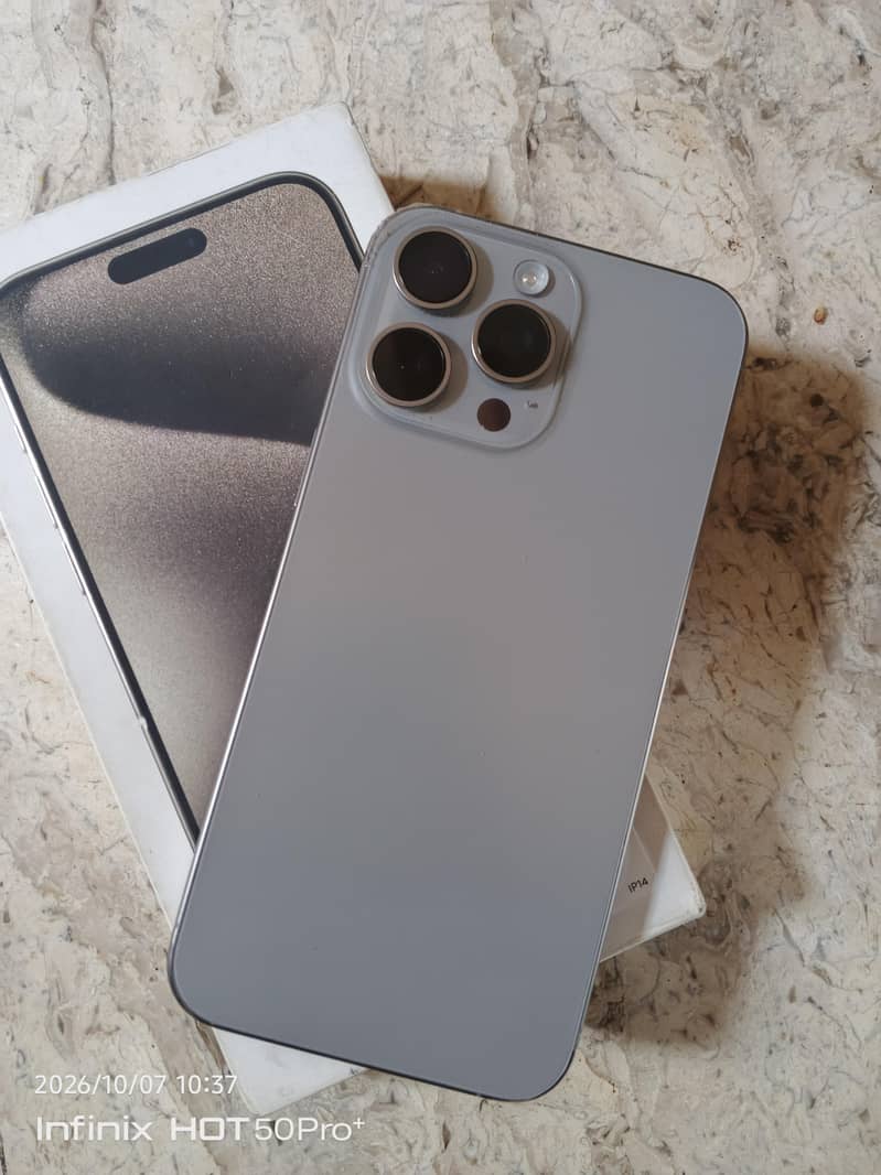 Apple iPhone 15 Pro Max 0