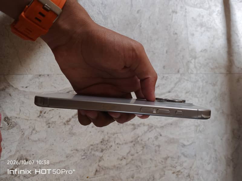 Apple iPhone 15 Pro Max 1
