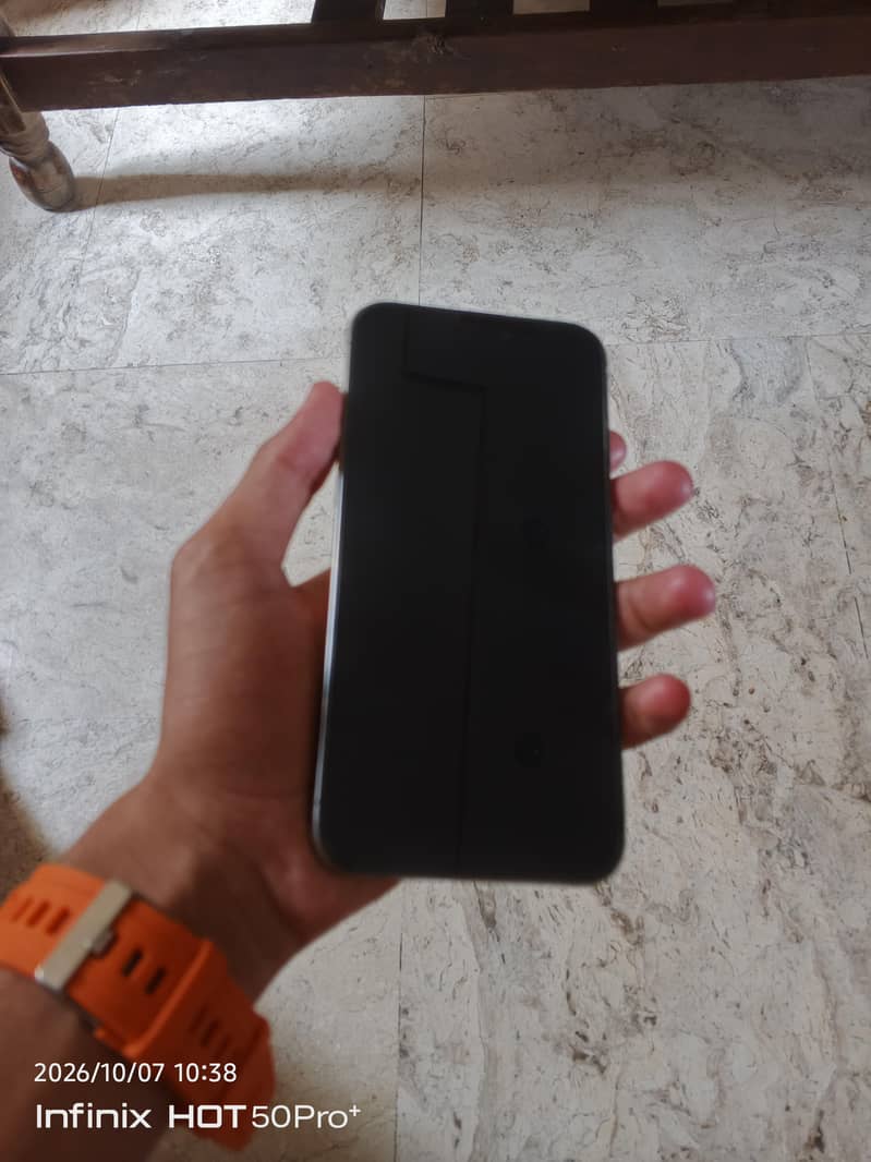 Apple iPhone 15 Pro Max 2