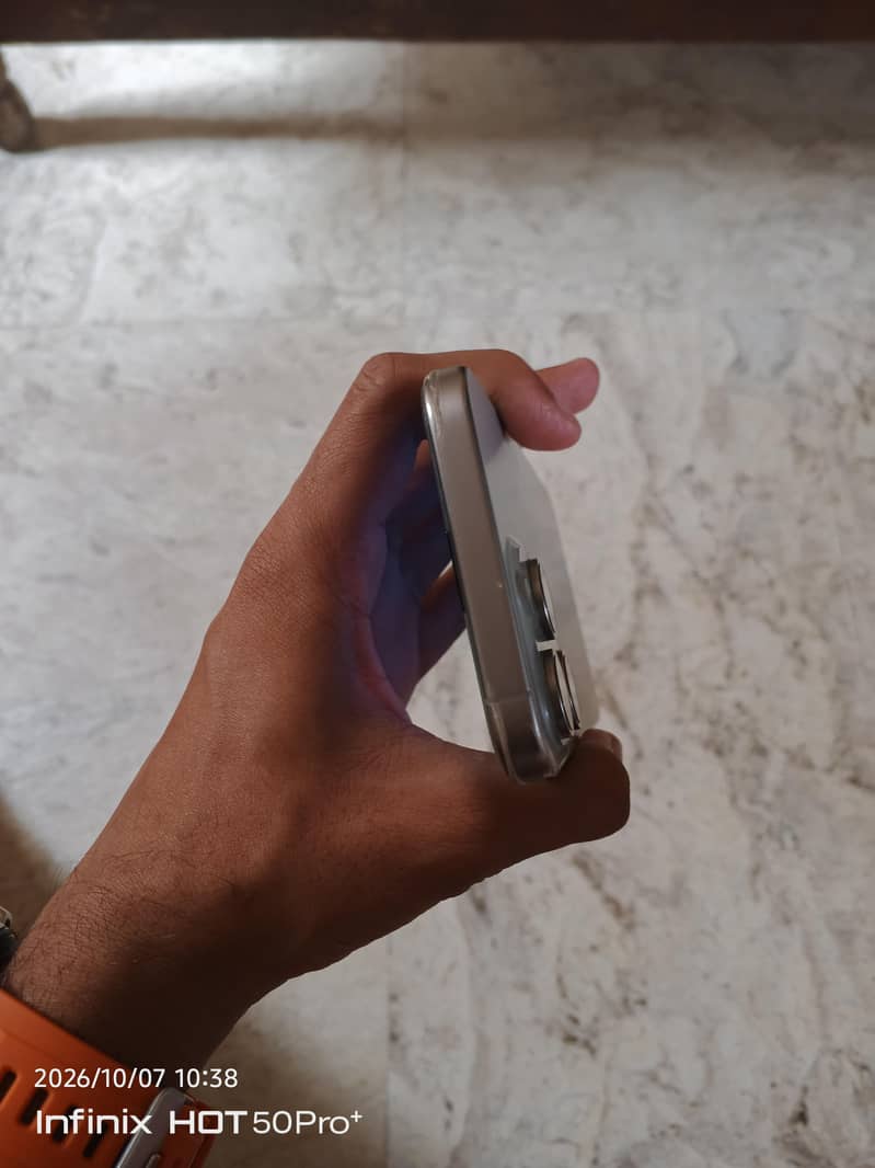 Apple iPhone 15 Pro Max 5