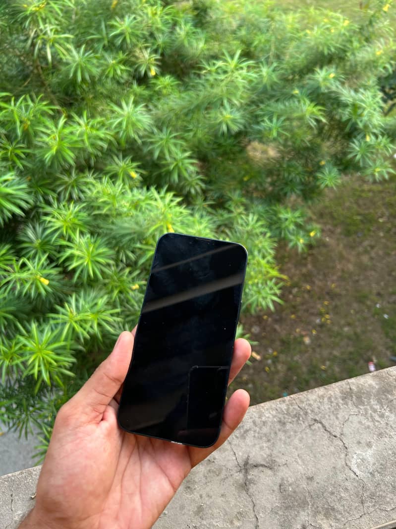 Apple iPhone 14 5