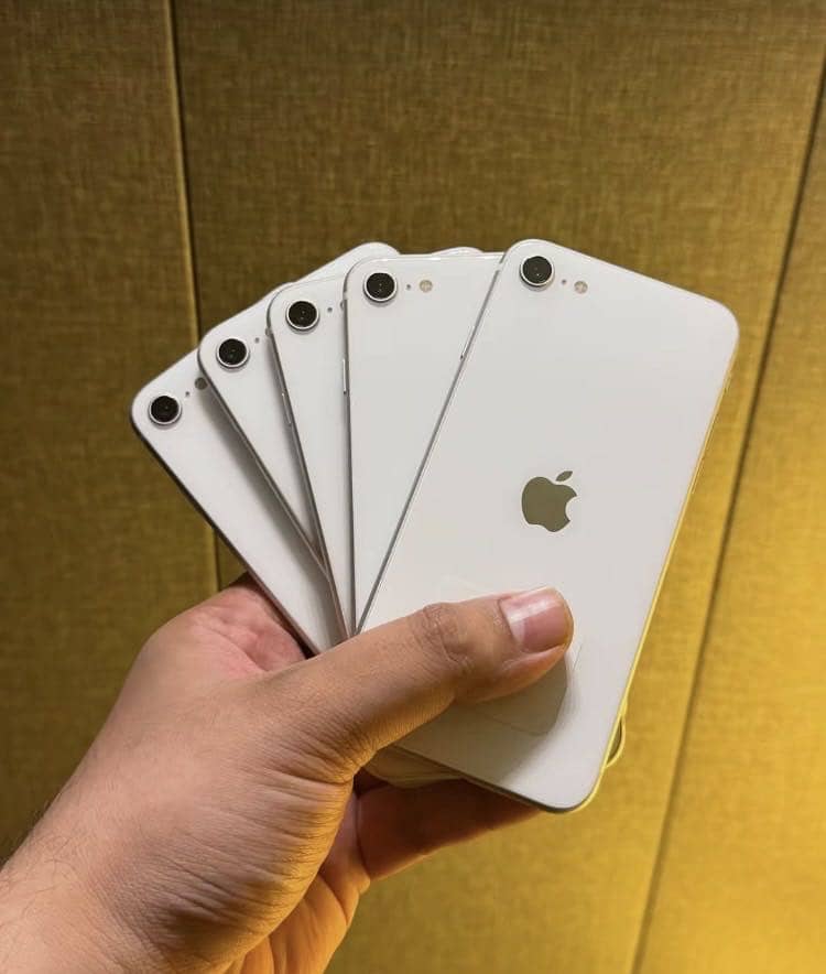 Apple iPhone SE 0
