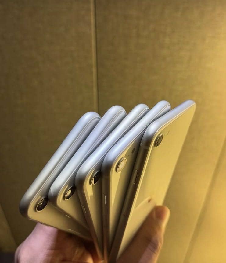 Apple iPhone SE 3