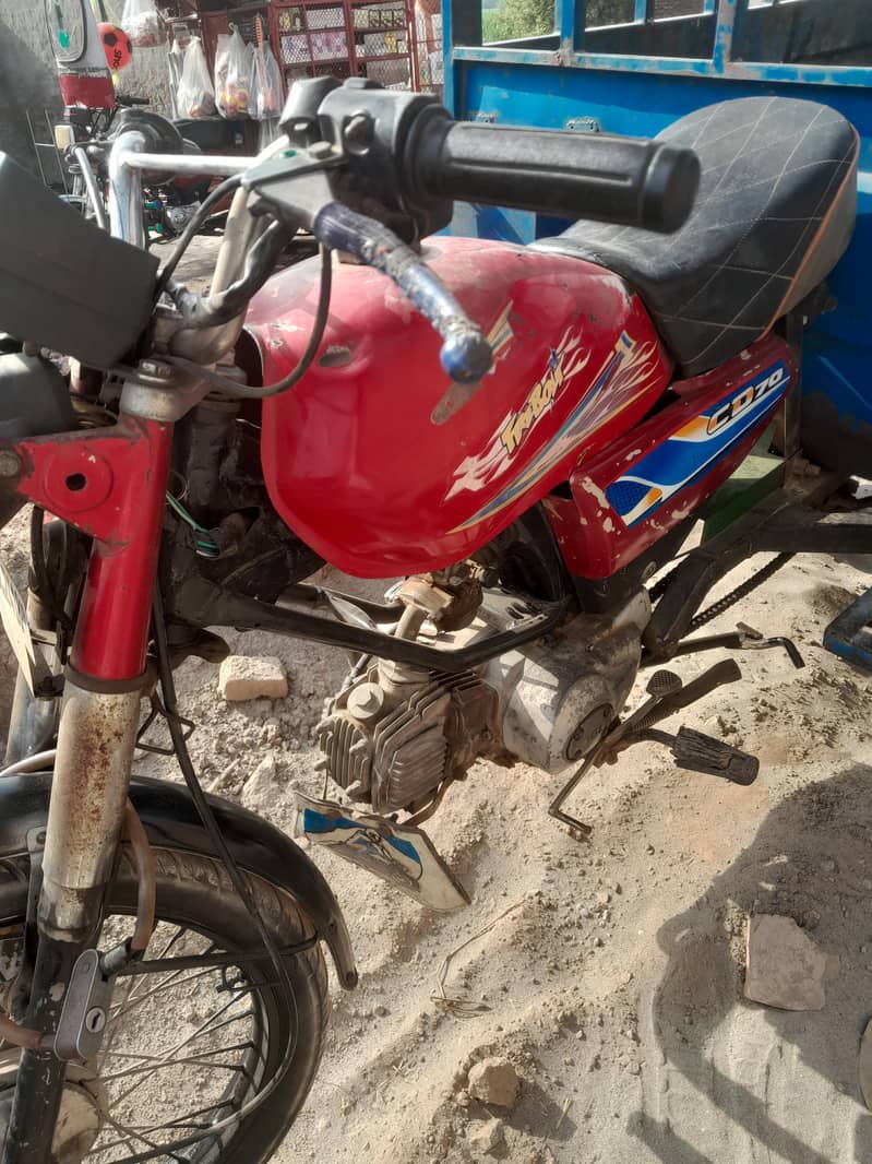 Loading riksha 6