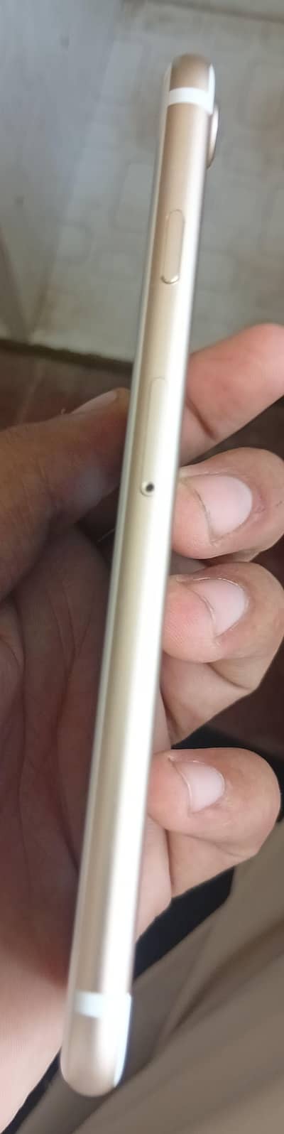 Apple iPhone 7