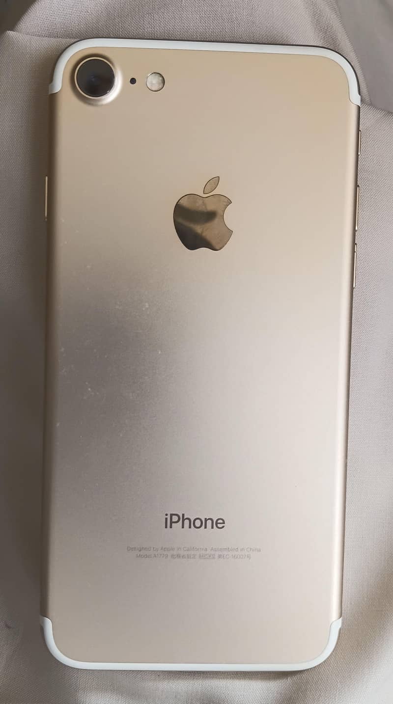 Apple iPhone 7 1