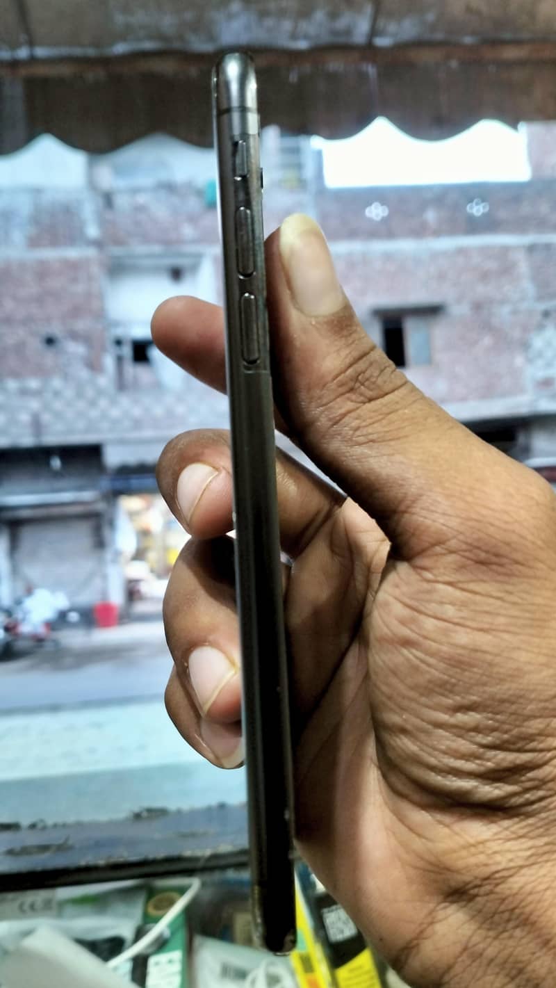 Apple iPhone X 2