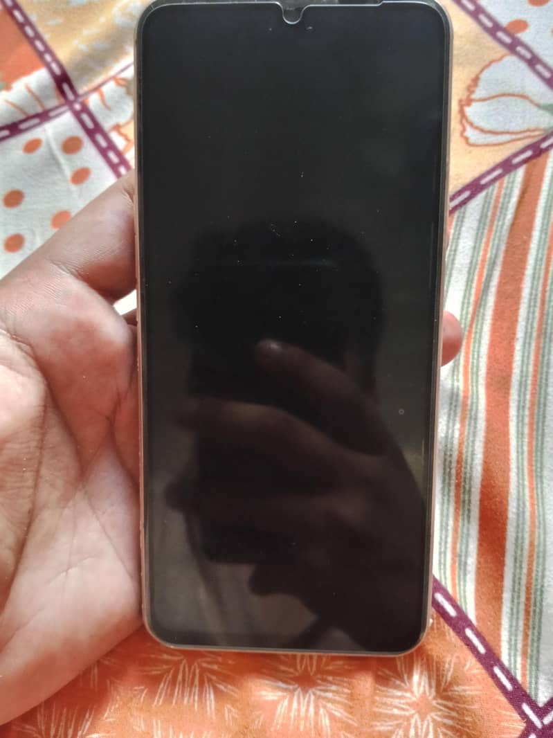 LG V60 1