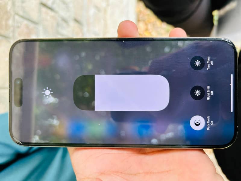 Apple iPhone 15 Pro Max 1