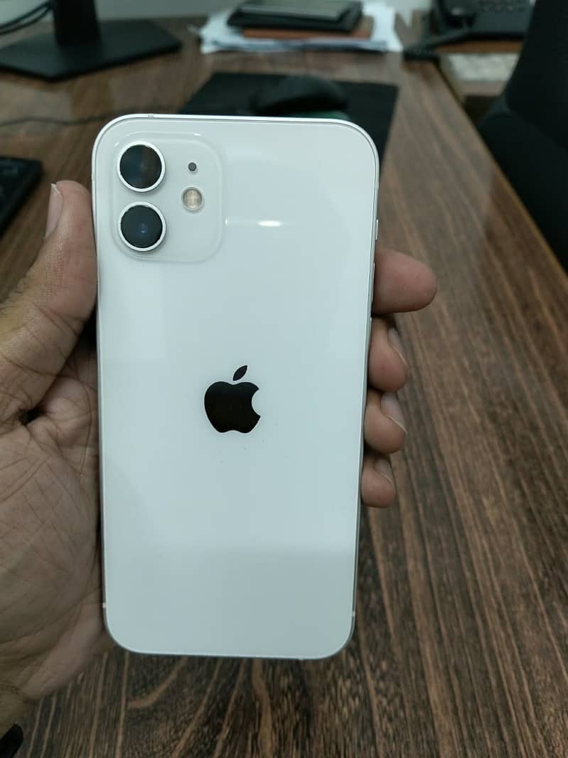 Apple iPhone 12 2