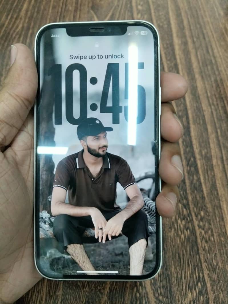 Apple iPhone 12 3