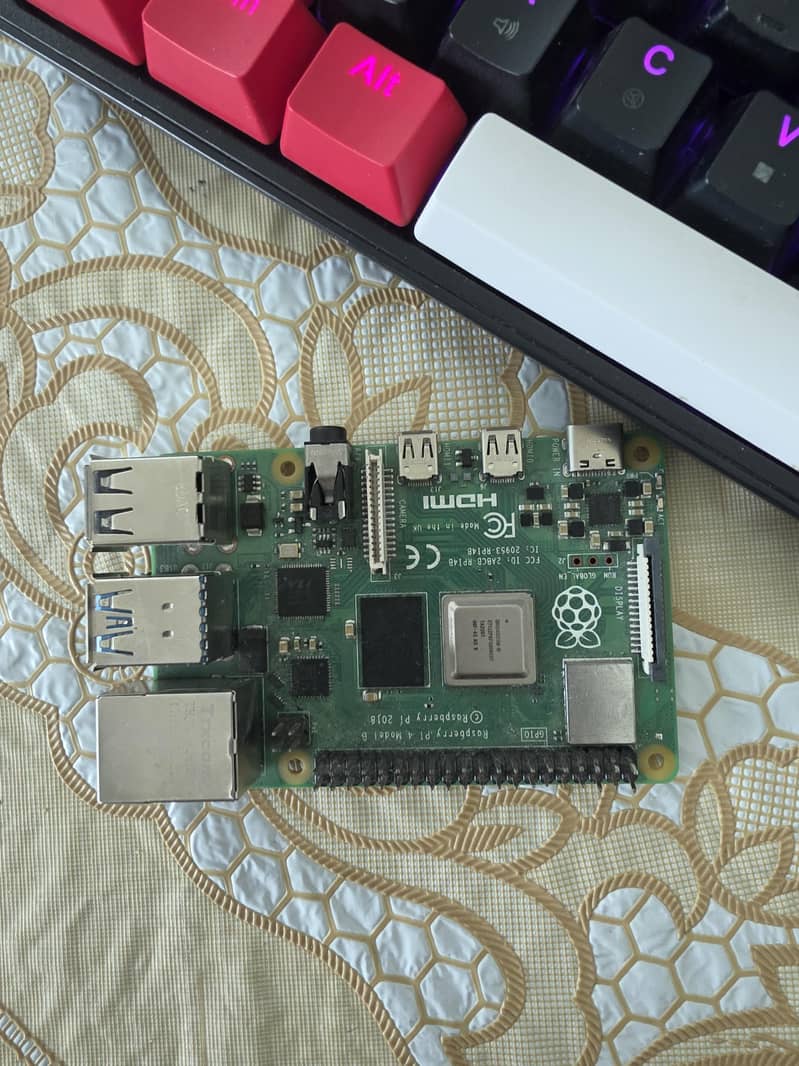 Raspberry pi 4B (4 GB) 2