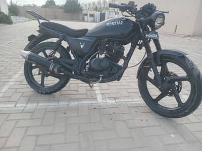 Suzuki GS 150 2013