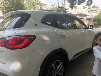 MG HS 2021