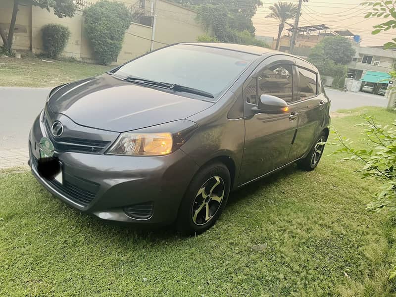 Toyota Vitz 2013 2