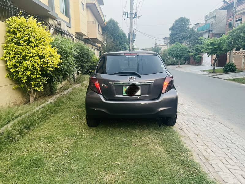 Toyota Vitz 2013 4