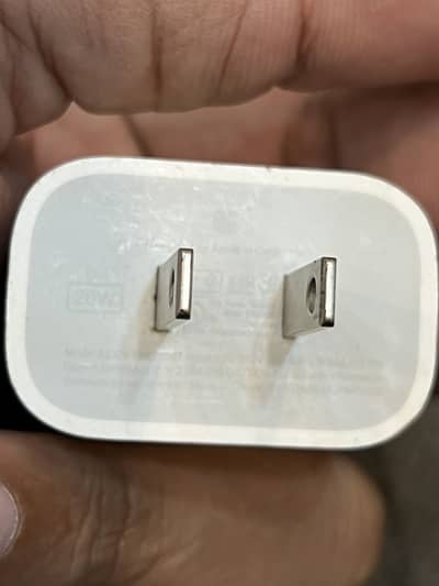 Iphone 20 watt charger original