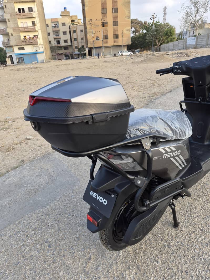 REVOO C32 9