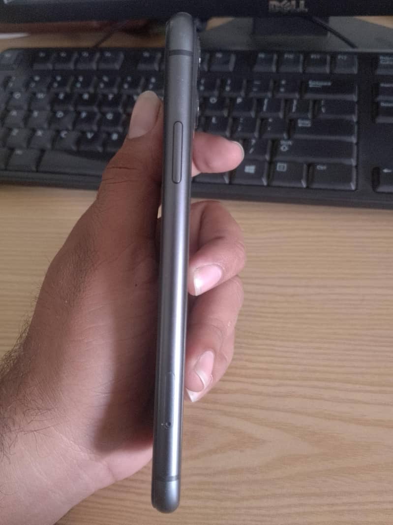 Apple iPhone 11 2