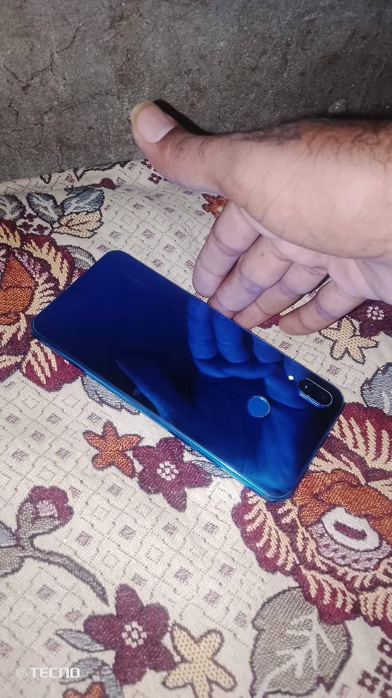 Huawei Nova 3i 6