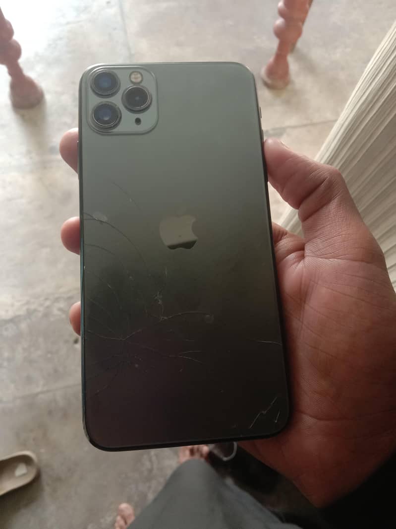 Apple iPhone 11 Pro Max 2