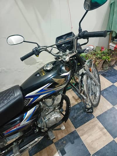 Honda CG 125 2025